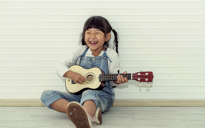 Drewniane Ukulele Dla Dzieci - obrazek 8